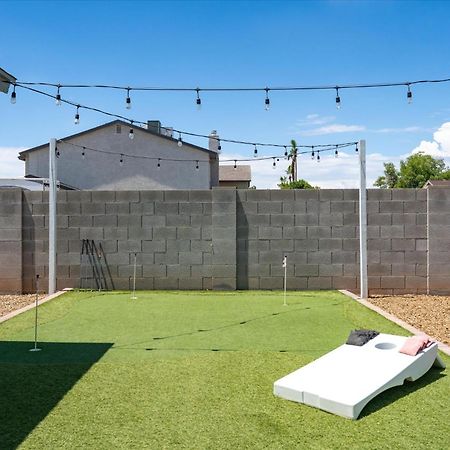 Mini Golf Fire Pit Pool Game Room Chandler Extérieur photo